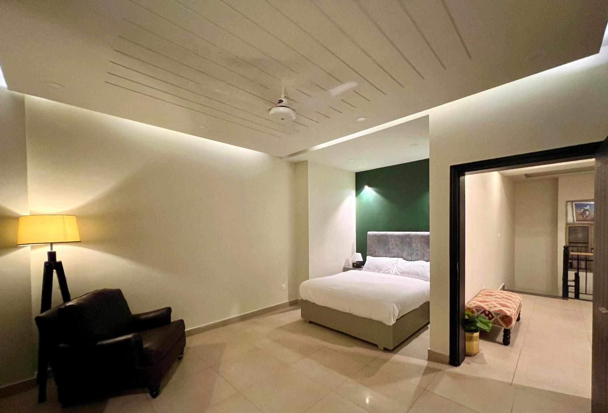 Serenity Corner 4 Bhk Исламабад Екстериор снимка